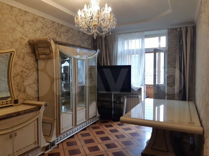 3-к. квартира, 80 м², 7/8 эт.