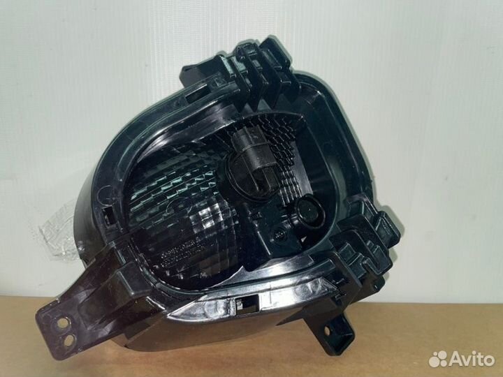 Фара противотуманная передняя левая Hyundai