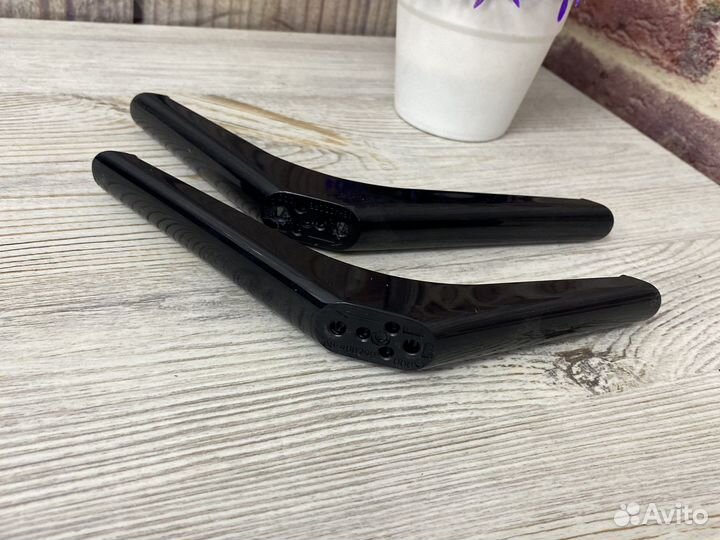 Ножки телевизора TCL 68-40D29B