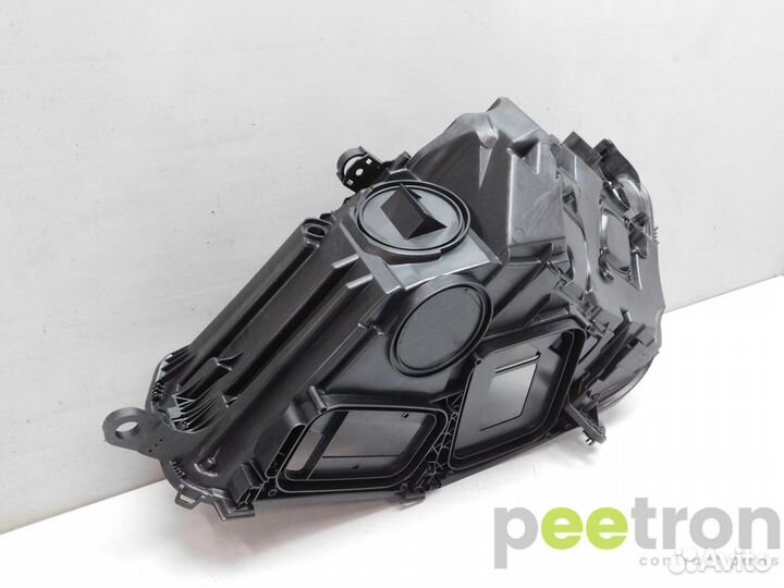 Б/У Б/У Корпус фары правой новая LED. Digital