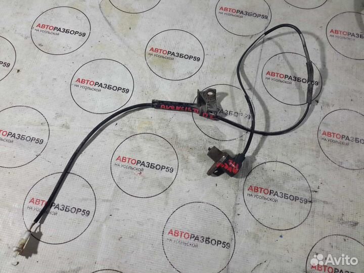 Датчик ABS передний левый Toyota Avensis 2