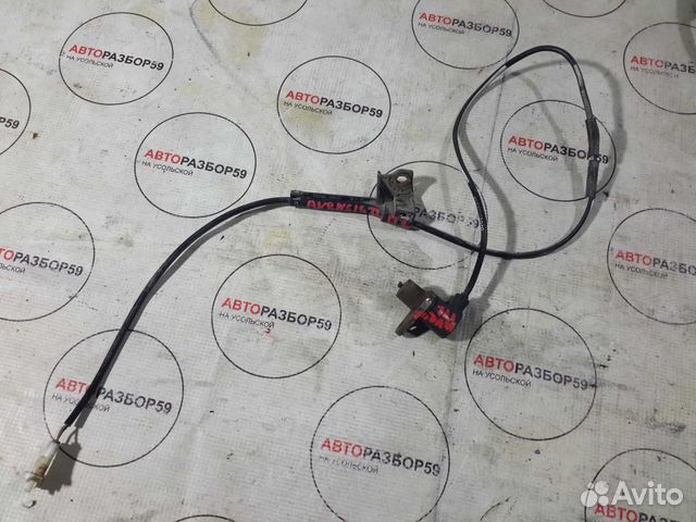 Датчик ABS передний левый Toyota Avensis 2