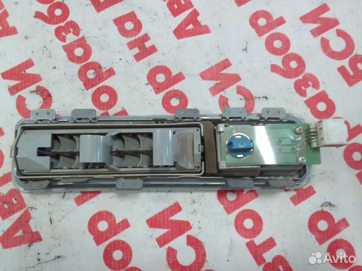 Плафон салонный Toyota Alphard 1