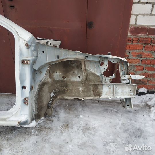 Правый борт FAW V5