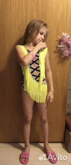 Купальник лайм, с бахромой