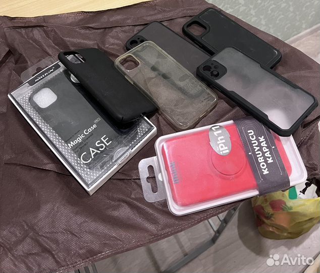 Чехлы iPhone 11