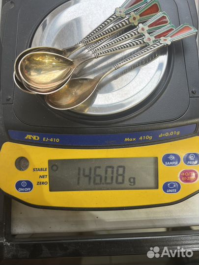 Серебряная чайная ложки