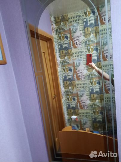Зеркало настенное в прихожую бу