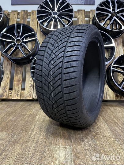 Goodyear UltraGrip Performance+ 235/50 R18 101V