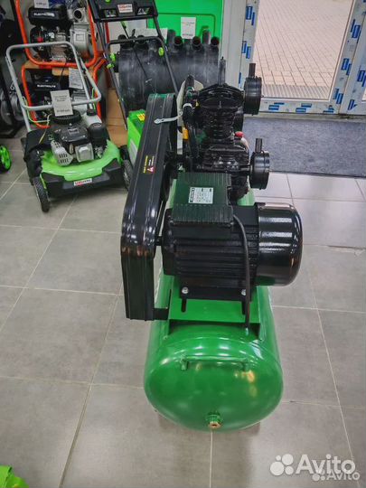 Воздушный компрессор 670/100/10 Собственное Произв