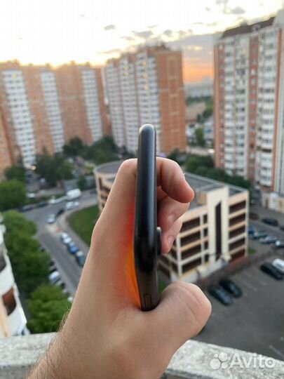 iPhone Xr, 128 ГБ