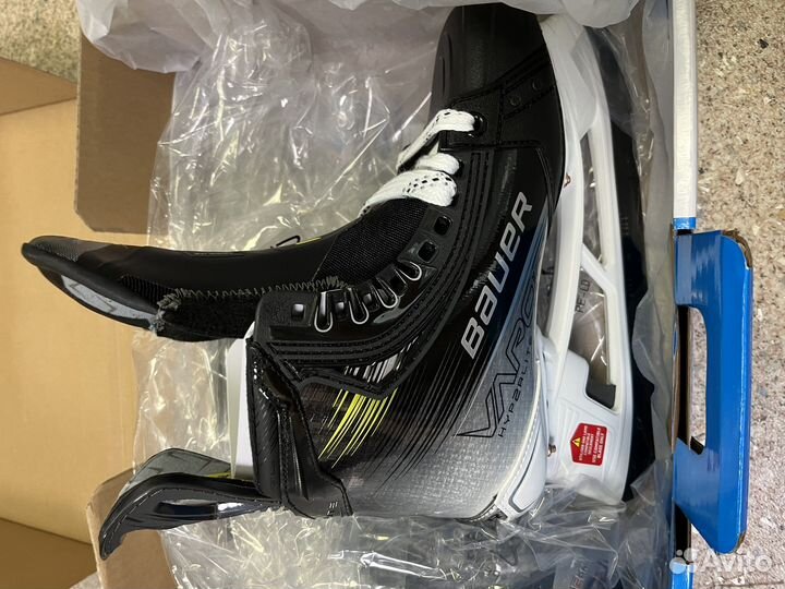 Коньки bauer hyperlite 2 SR INT