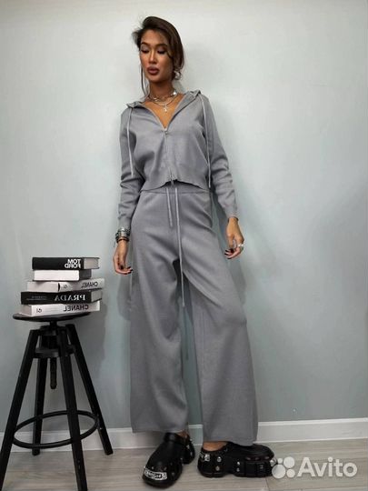 Кашемировый костюм женский