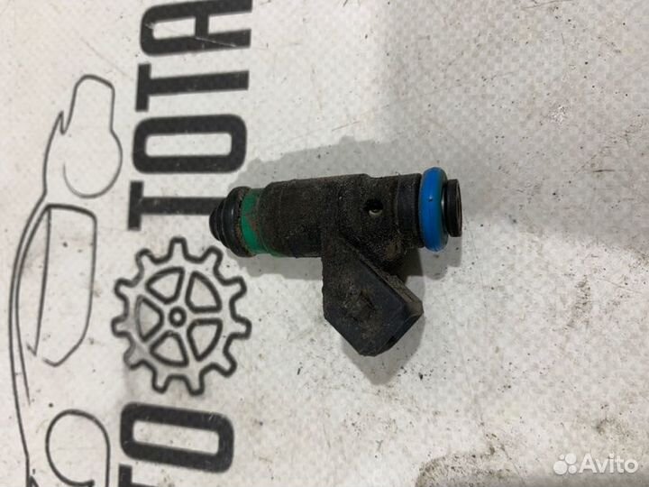 Форсунка топливная Nissan Almera G15 2016