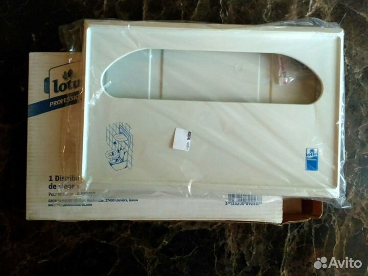 Диспенсер покрытий на унитаз lotus