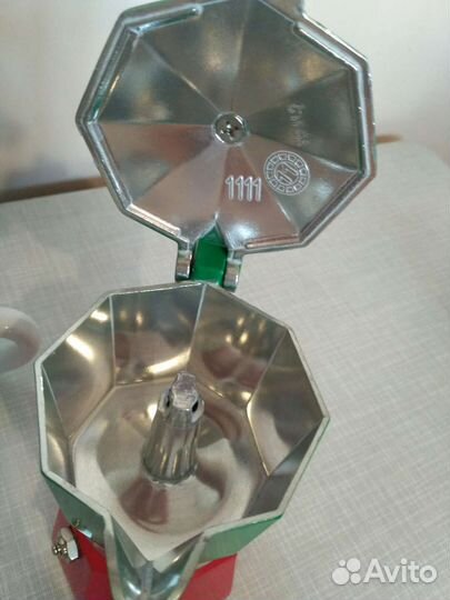 Гейзерная кофеварка Bialetti+2 чашечки