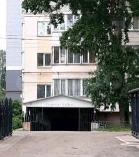 Машиноместо, 24 м²