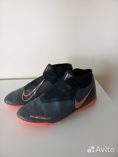 Футбольные шиповки nike