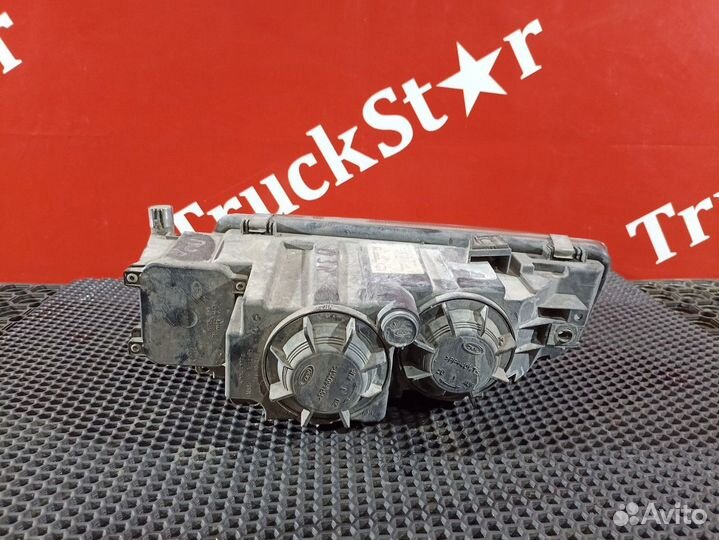 Фара противотуманная правая