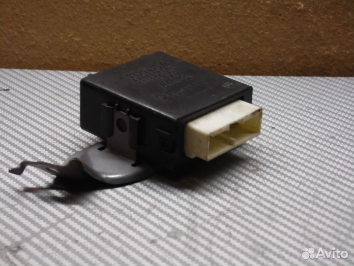 Блок управления Тойота