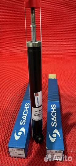 Стойки задние Avensis 3 (комплект)