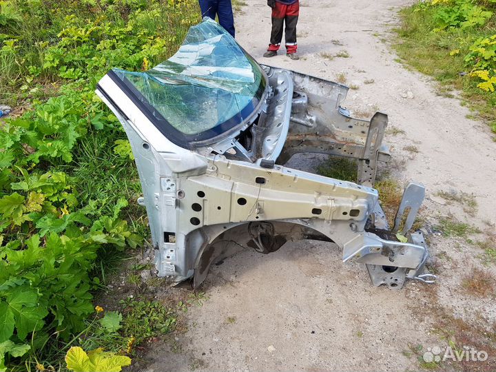 Четверть передняя правая Peugeot Partner 2006