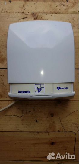 Сушилка для рук Merida