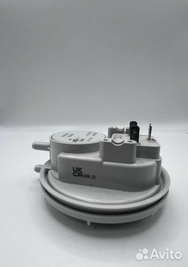 Реле давления воздуха Прессостат huba 74/64 Bosch