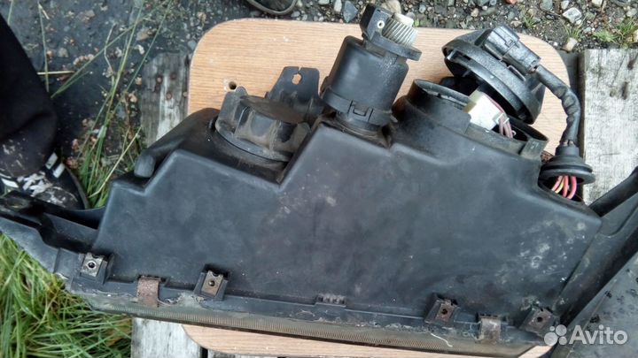 Фара правая Ssang Yong Musso двиг OM662 1995