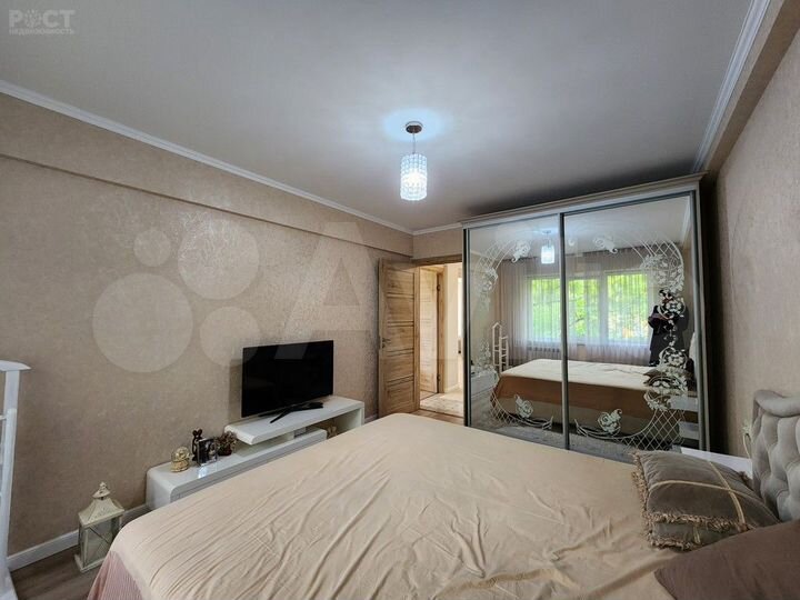 3-к. квартира, 67 м², 3/5 эт.