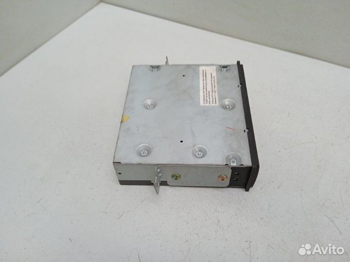 Проигрыватель Nissan Fuga Y50 3.5 2004