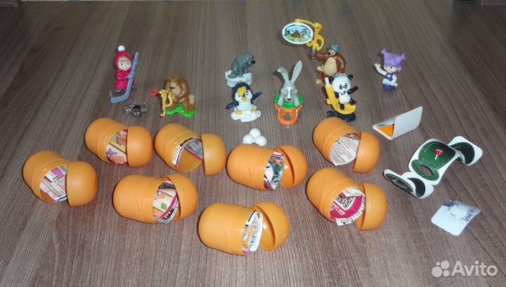 Маша И медведь. полная серия 2019 г. киндер 8 шт