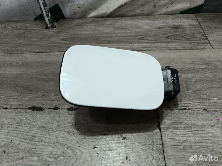 Лючок бензобака для Volkswagen jetta 6 (2016)