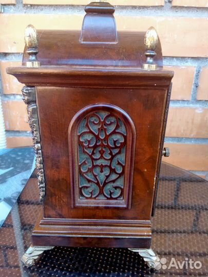 Старинные часы,кабинетные