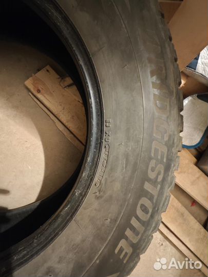 Bridgestone Blizzak Spike-01 285/60 R18