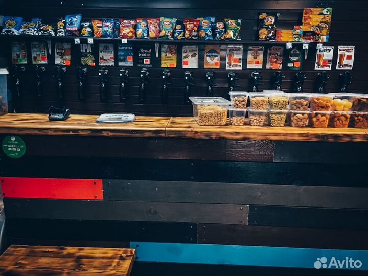 Продавец разливного пива