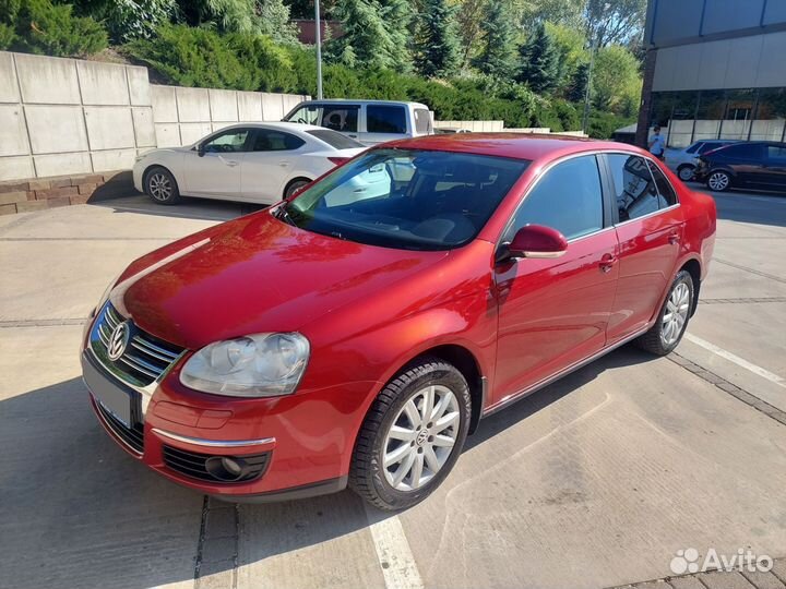 Volkswagen Jetta 1.6 AT, 2009, 100 000 км