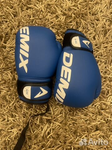 Боксерские перчатки