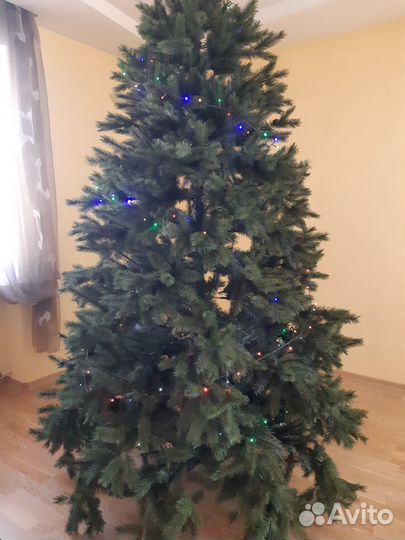 Елка искусственная