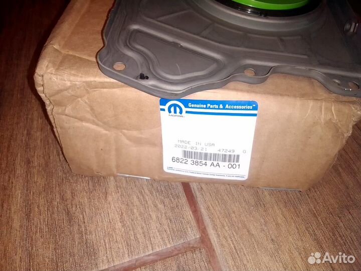 Задний сальник коленвала Jeep Gran Cherokee 3.6