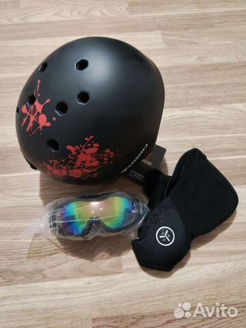 Горнолыжный шлем