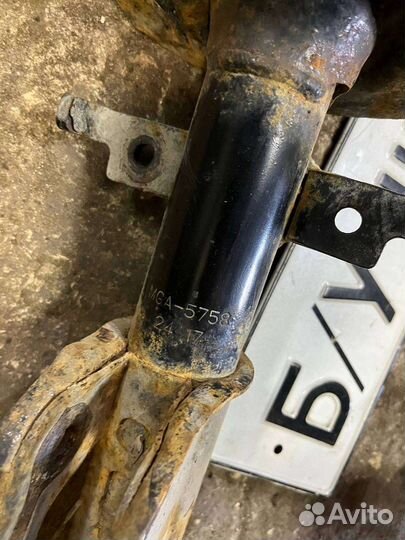 Стойка амортизатора передняя Renault Espace 4