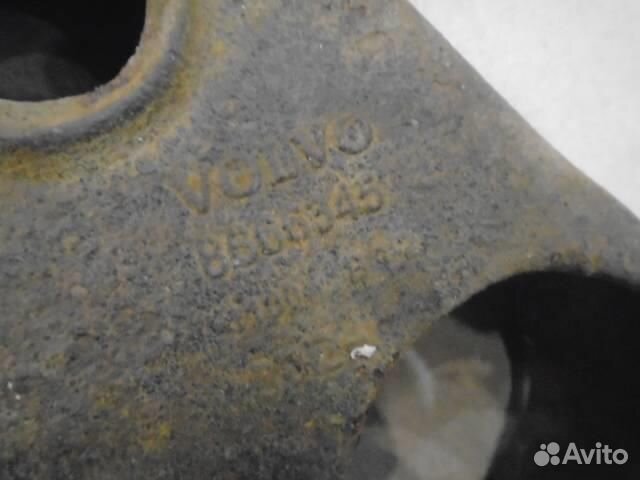 Рычаг задний поперечный нижний левый Volvo XC90 2