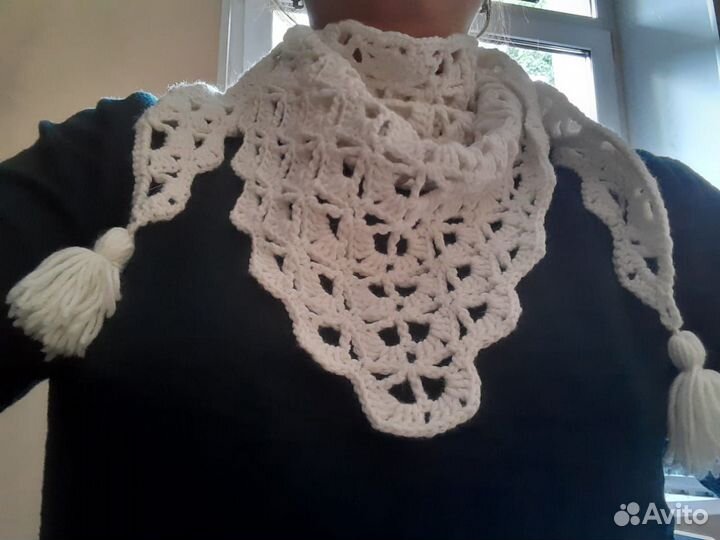 Бактус вязаный шерсть