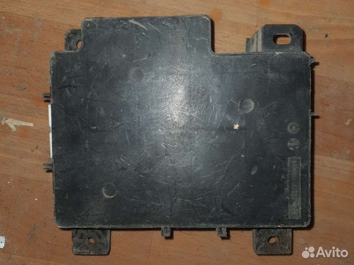 8637A319 Блок предохранителей в салон Mitsubishi