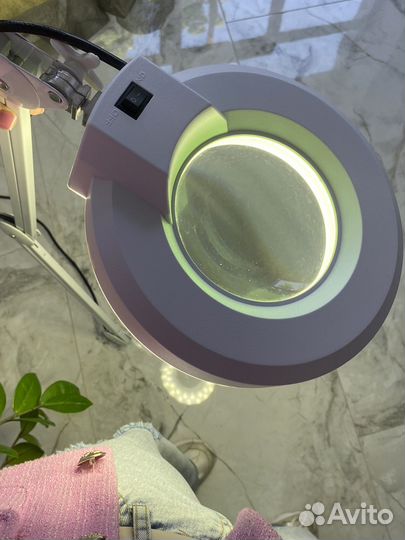 Лампа лупа косметологическая