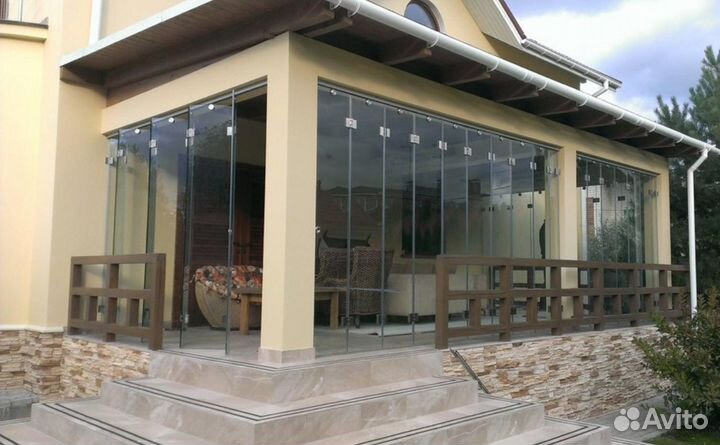 Безрамное остекление веранд