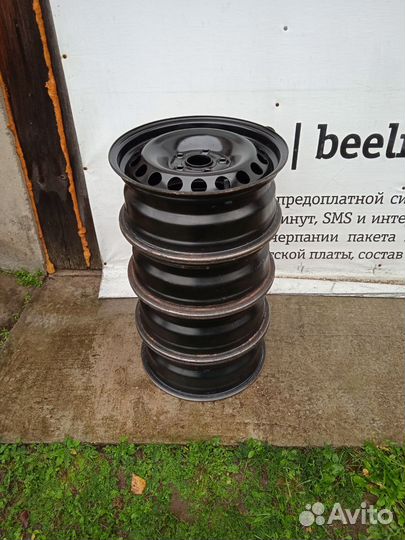 Штампованные диски р 15 на Wag. original