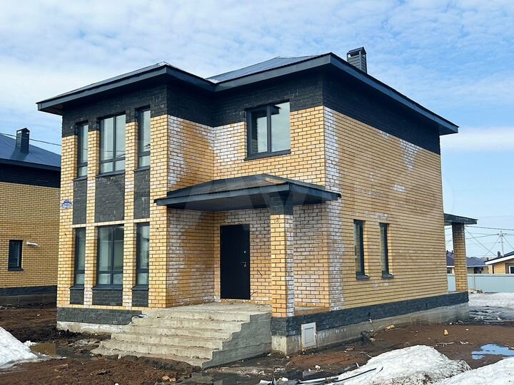 Дом 145 м² на участке 8 сот.