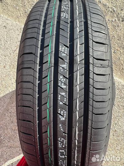 Tracmax X-Privilo TX5 205/60 R16 92V